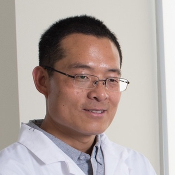 xiaojun liu headshot