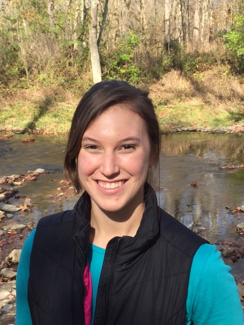 courtney roush headshot